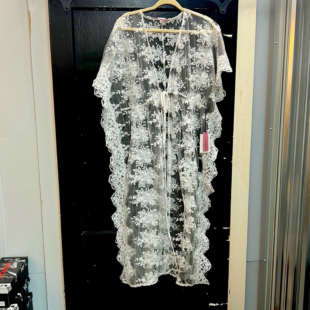 Ivory lace kimono